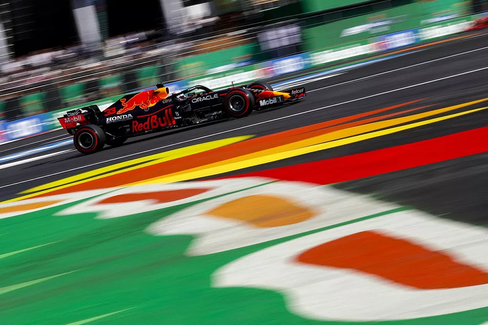 Max Verstappen, Red Bull Racing RB16B
