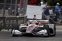 Power admite “malos” y “terribles” errores en Toronto