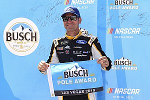 Clint Bowyer wins Las Vegas pole - his first in 12 years