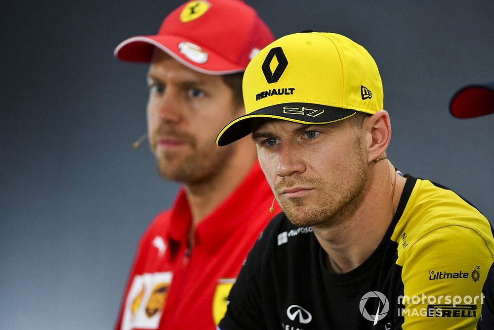 Nico Hulkenberg, Renault F1 Team y Sebastian Vettel, Ferrari en la conferencia de prensa 