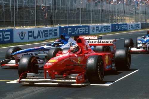 Michael Schumacher'in kullandığı 1997 Ferrari F310B, a&ccedil;ık artırmaya &ccedil;ıkıyor
