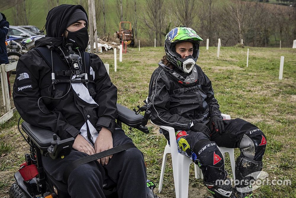 Bryan Toccaceli, coach de la VR46 Riders Academy, con Franco Morbidelli