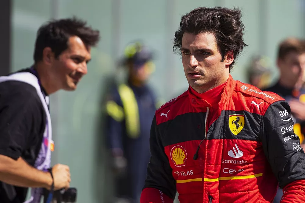 Carlos Sainz, Ferrari, 2&ordf; posici&oacute;n, en Parc Ferme