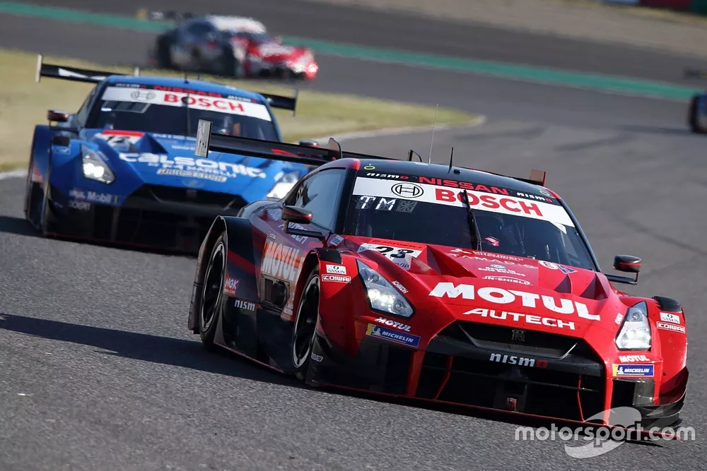 #23 MOTUL AUTECH GT-R