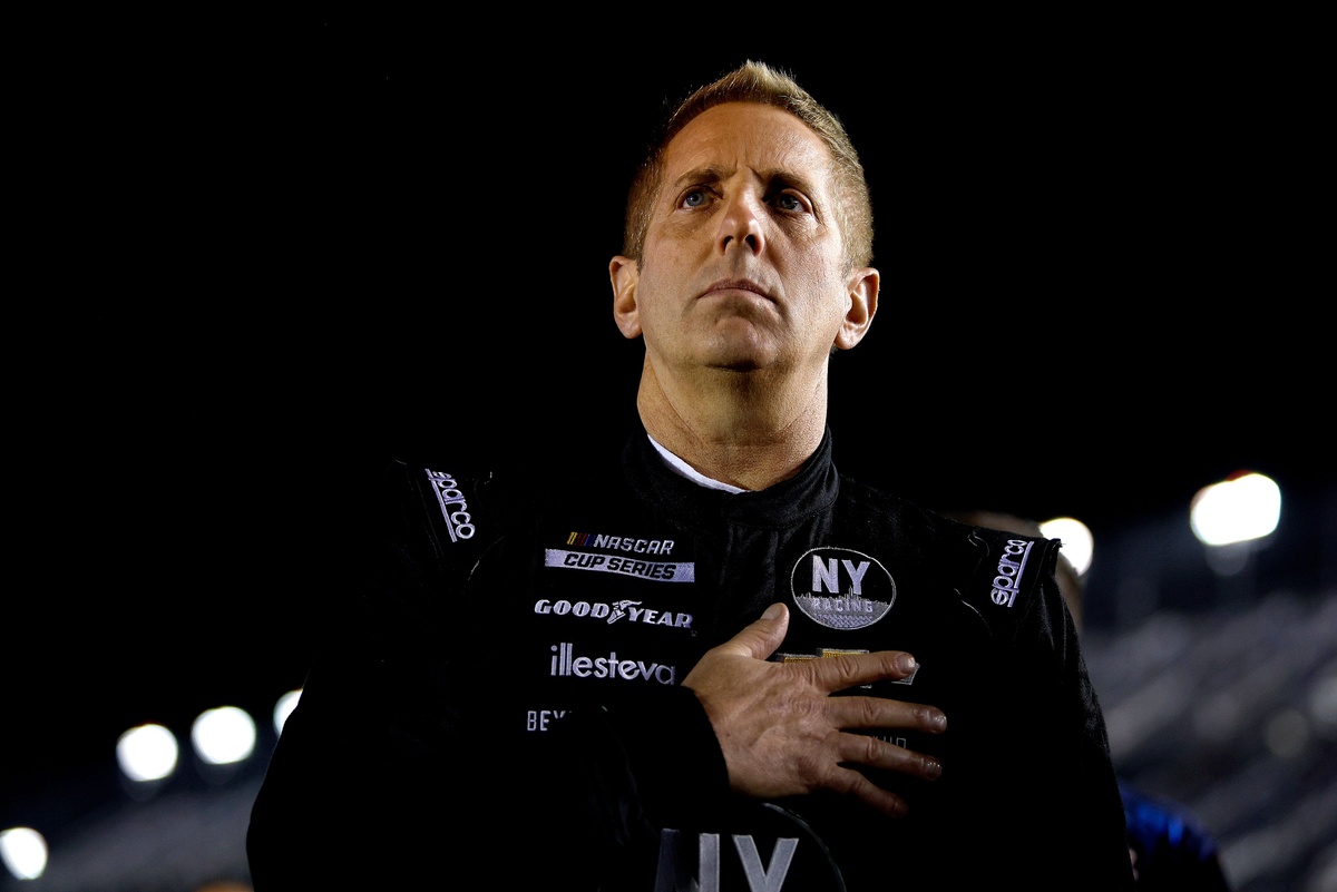 Lenda da NASCAR, Greg Biffle e sua família morrem em acidente aéreo nos EUA