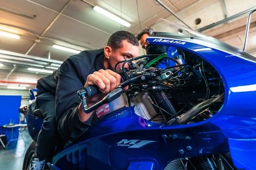 MotoGP: O que sabemos sobre o teste de Razgatlioglu com o V4 da Yamaha