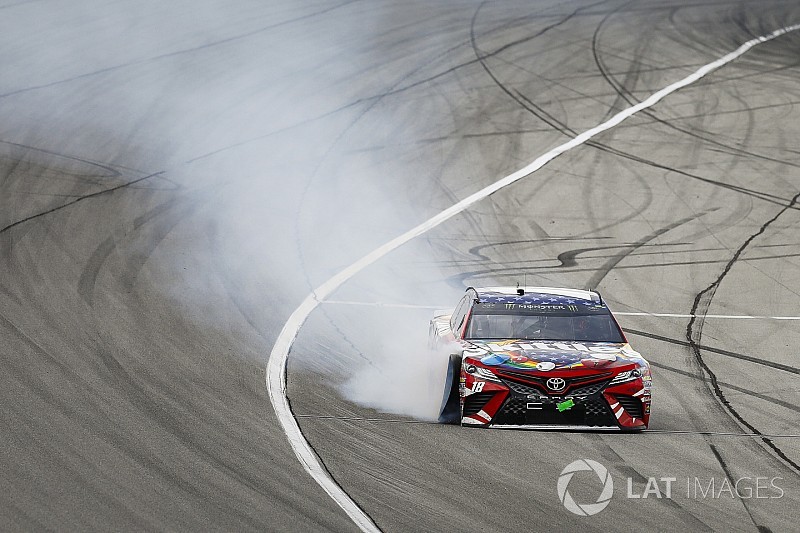 NASCAR Roundtable: Where does the Chicagoland finish rank?
