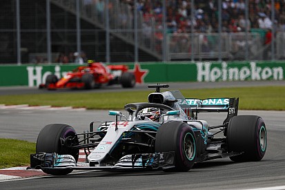 Mercedes needs to "wake up" - Wolff