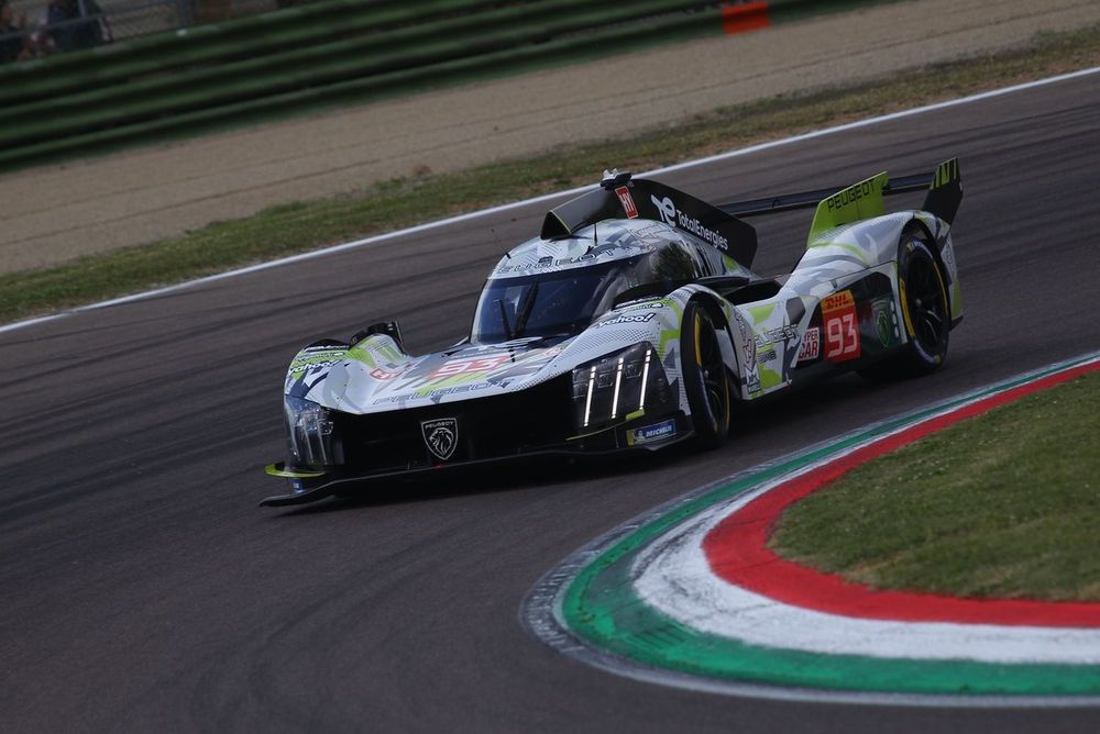 #93 Peugeot Totalenergies Peugeot 9X8: Mikkel Jensen, Nico Muller, Jean-Eric Vergne