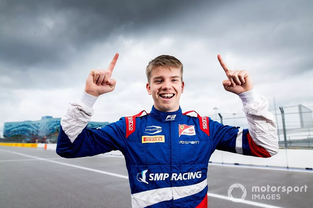 Le Champion 2019 Robert Shwartzman,  PREMA Racing