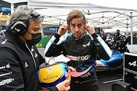 El director de carrera de la F1 contesta a Alonso