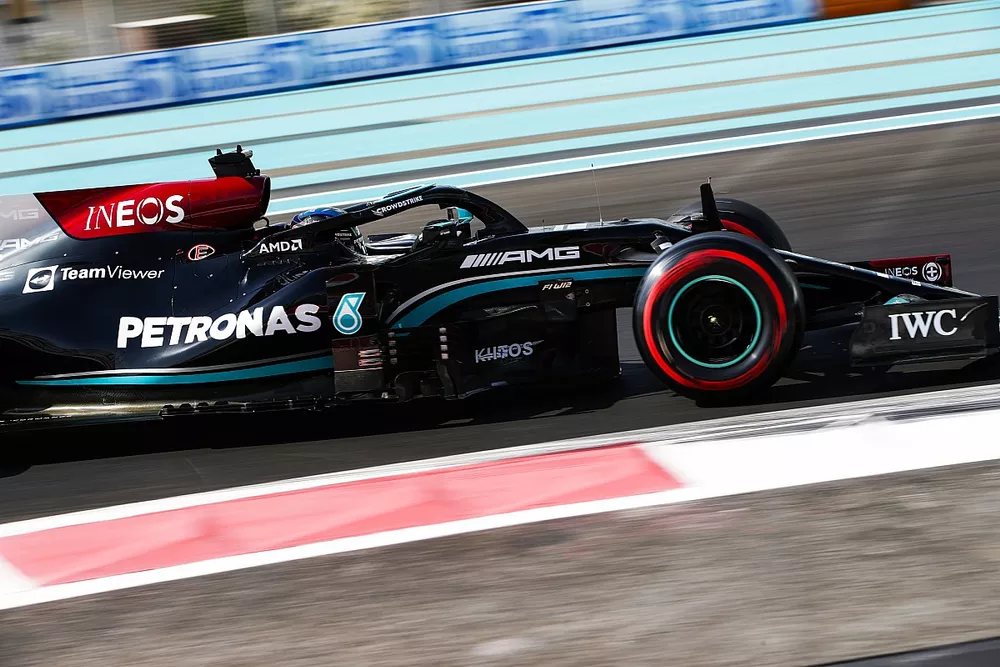 Lewis Hamilton, Mercedes W12