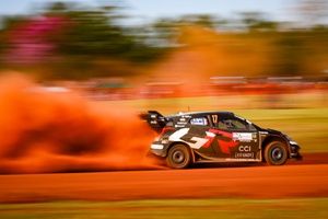 WRC Paraguay: Ogier se pone líder mientras los pinchazos afectan a más coches