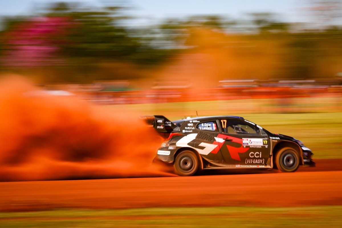  WRC Paraguay: Sebastien Ogier storms to lead as punctures disrupt more cars