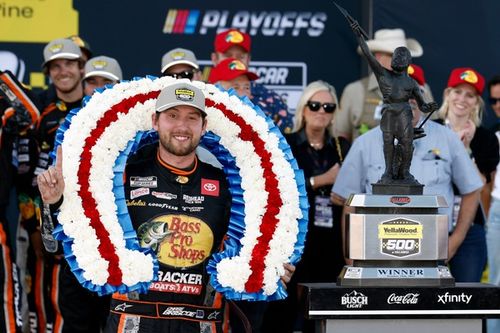 NASCAR Cup: victoria para Briscoe y desastre de Hendrick en Talladega