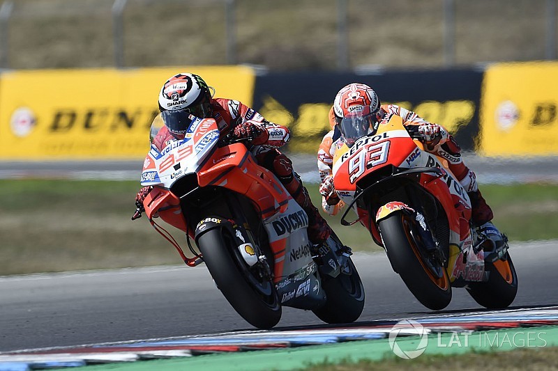 Гонщики Ducati не вірять у можливість наздогнати Маркеса