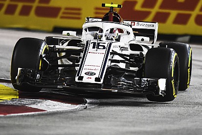 Leclerc tegen Van Amersfoort: “Ferrari een kans die je moet grijpen”