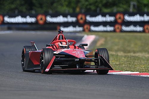 F&oacute;rmula E: Jake Dennis se lleva la pole en el ePrix de Portland