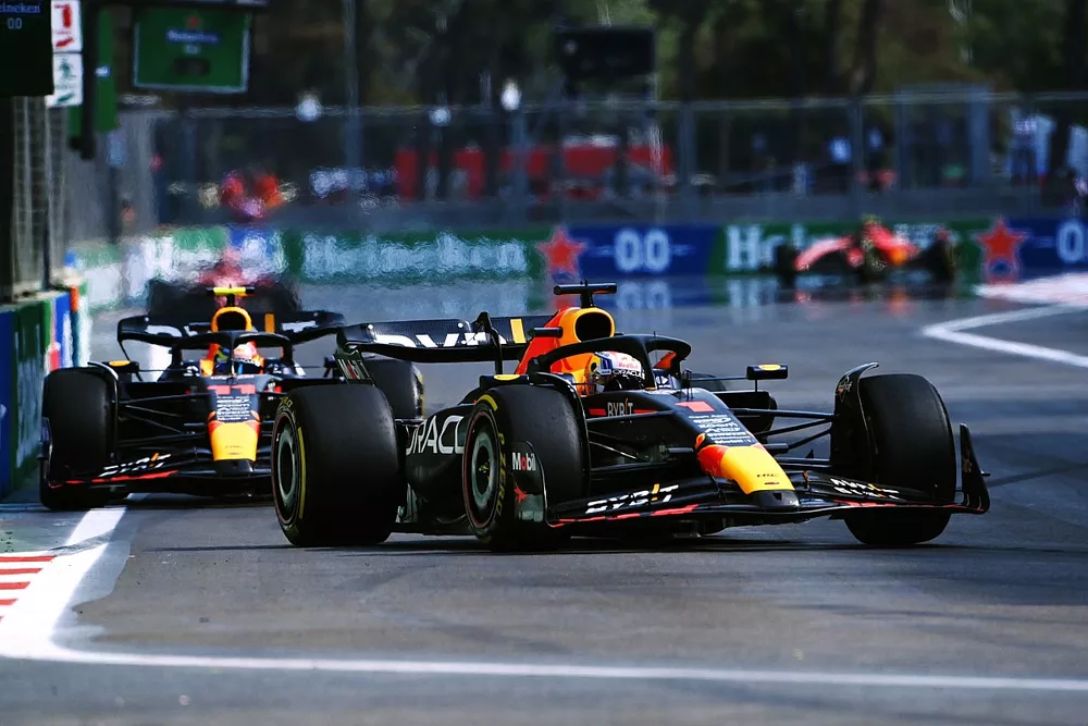 Max Verstappen, Red Bull Racing RB19, Sergio Perez, Red Bull Racing RB19