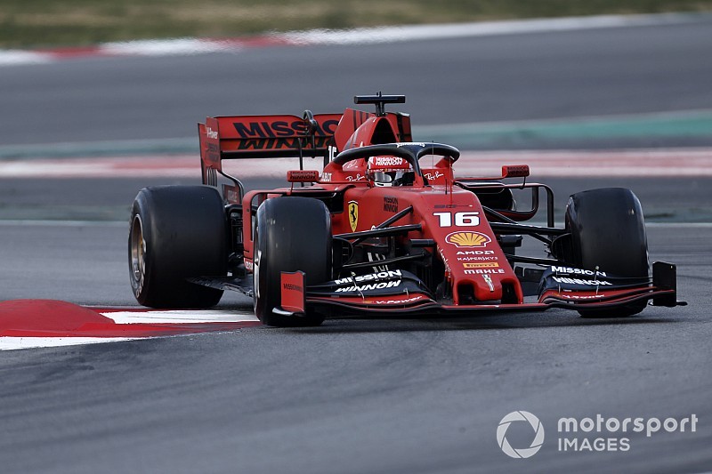 Ferrari voert tijdenlijst ook aan tijdens ochtendsessie tweede testdag