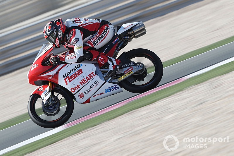Toba beffa Dalla Porta in Qatar: è il primo giapponese a vincere in Moto3!