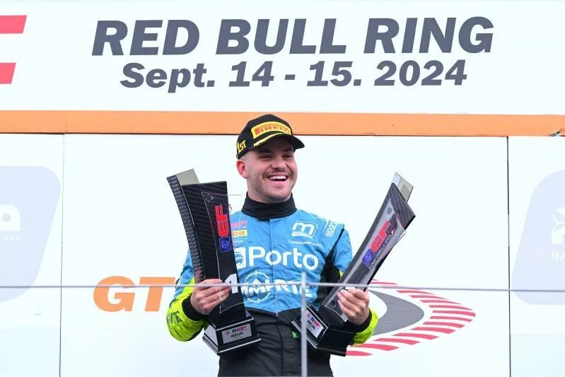 Fefo Barrichello comemora vit&oacute;ria no Red Bull Ring pela Euroformula Open