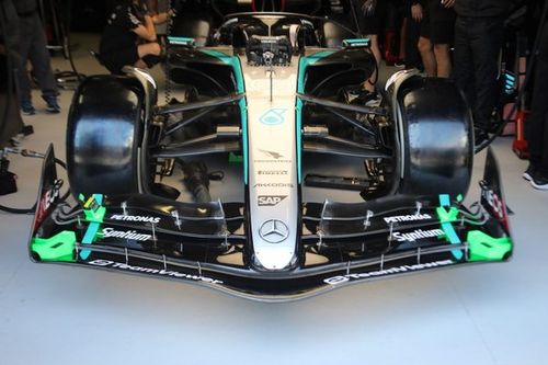 Mercedes abandona el sospechoso alerón de su F1 mientras busca el camino