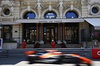 La directora de Sauber, furiosa con Button 