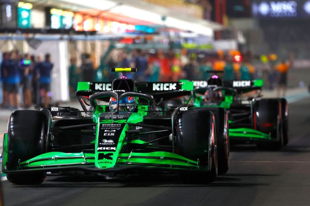 Zhou Guanyu, KICK Sauber C44