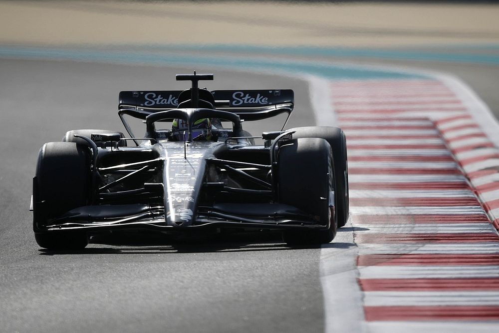 Zhou Guanyu, Alfa Romeo C43