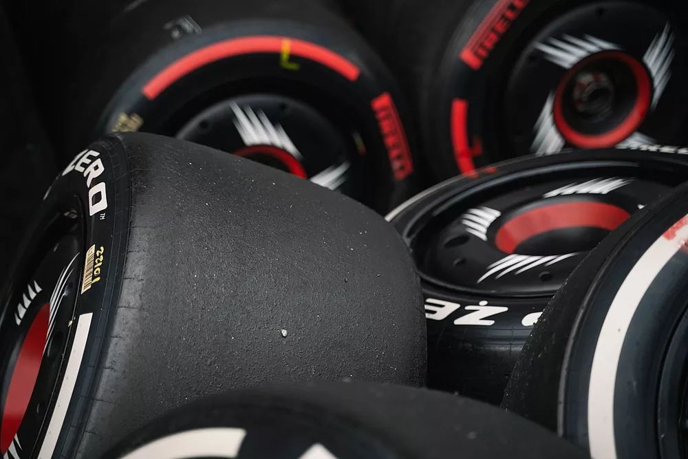 Des pneus Pirelli