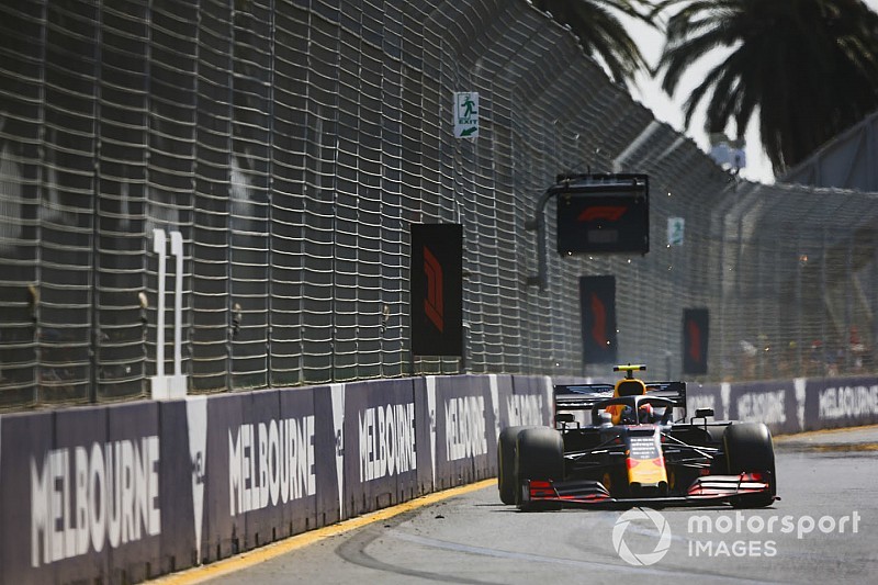 У Red Bull неприємно здивовані відставанням від Mercedes