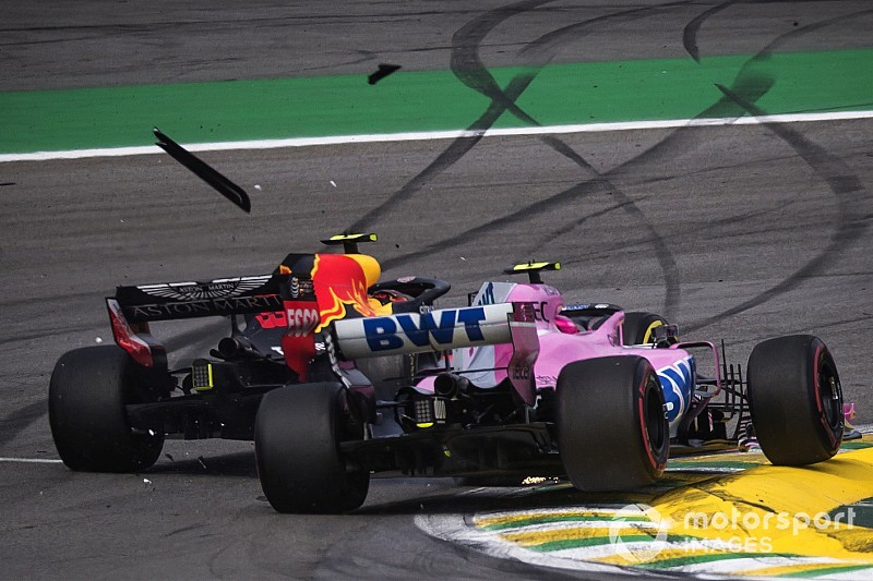 Fotogallery F1: il discusso incidente tra Verstappen e Ocon in Brasile