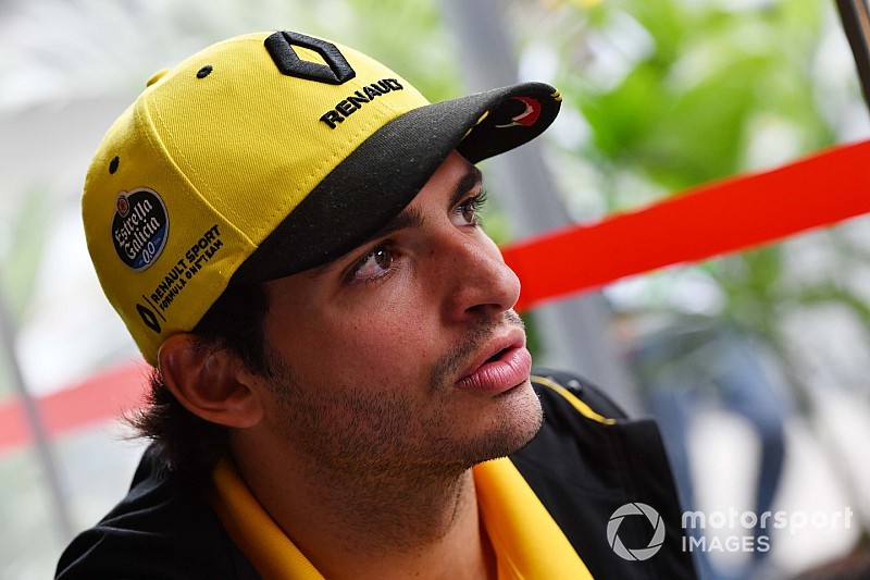 McLaren hands Sainz Abu Dhabi test run