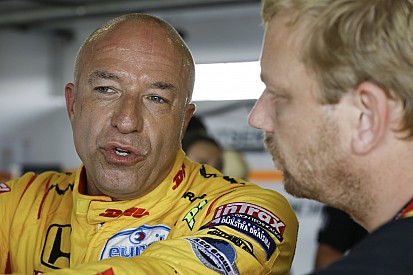 Coronel: “Vroeger had je een motor, zoveel pk en succes ermee”