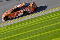 Su&aacute;rez lidera la tercera pr&aacute;ctica para Daytona 500