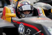 Dan Ticktum gana en Hungr&iacute;a de principio a fin