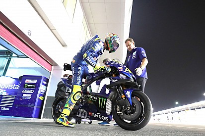 Rossi: "Hayal kırıklığı" yaşayan Vinales beklentilerini düşürmeli