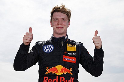 Toro Rosso eyeing Ticktum as Hartley's 2019 replacement