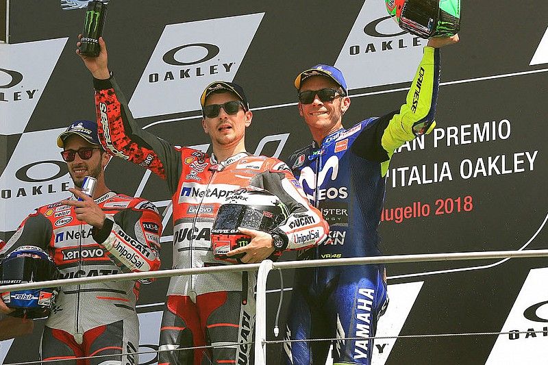 Podio: ganador, Jorge Lorenzo, Ducati Team, segundo, Andrea Dovizioso, Ducati Team, tercero, Valentino Rossi, Yamaha Factory Racing