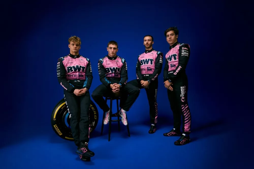 Paul Aron, Jack Doohan, Pierre Gasly y Franco Colapinto (Renault SAS)