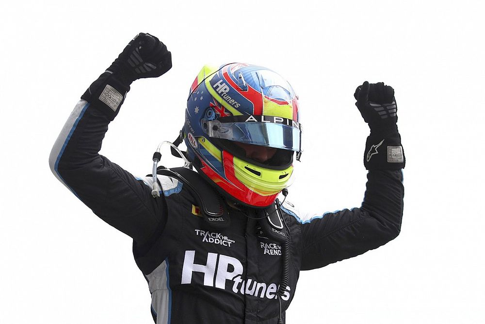 Ganador de la carrera Oscar Piastri, Prema Racing