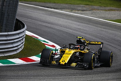 Sainz: Renault needs "magic pace" to beat Haas, Force India
