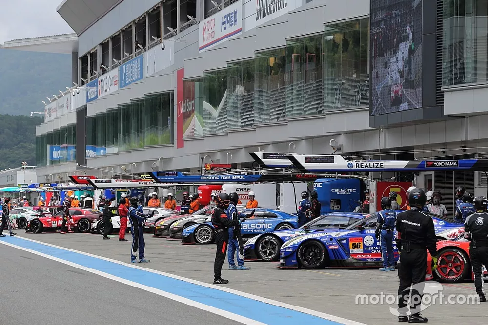 Pit Lane
