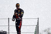 López Obrador felicita a "Checo" Pérez por su podio en el GP de México