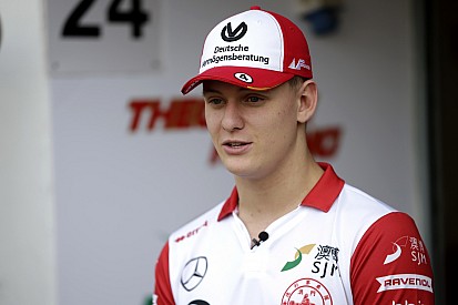 Mick Schumacher formará equipo con Vettel en la Race of Champions