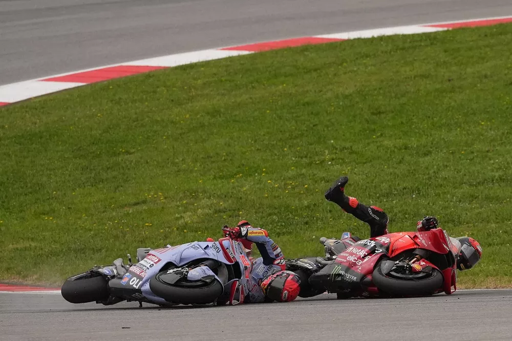 Marc Marquez, Gresini Racing y Francesco Bagnaia, Ducati Team, accidente