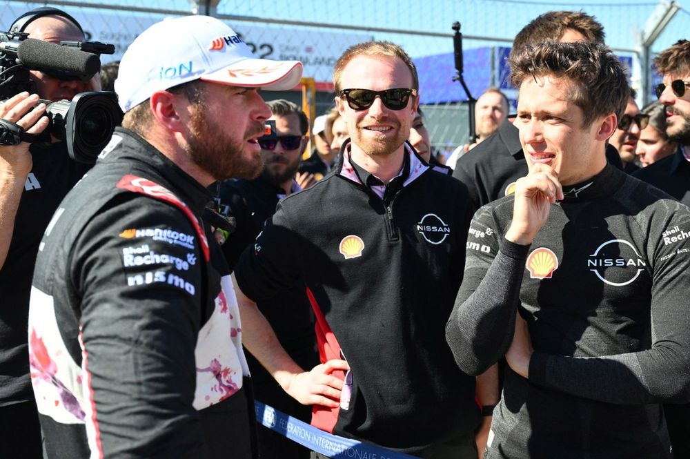 Oliver Rowland, Equipo Nissan de Fórmula E, con compañeros como Sacha Fenestraz, Equipo Nissan de Fórmula E