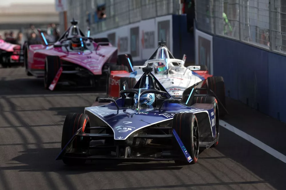 Maximilian Gunther, Maserati Racing, Maserati Tipo Folgore, Jake Dennis, Andretti Global, Porsche 99X Electric Gen3, Pascal Wehrlein, Porsche, Porsche 99X Electric Gen3