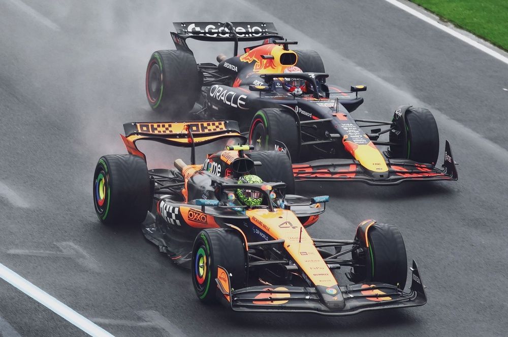Lando Norris, McLaren, Max Verstappen, Red Bull Racing